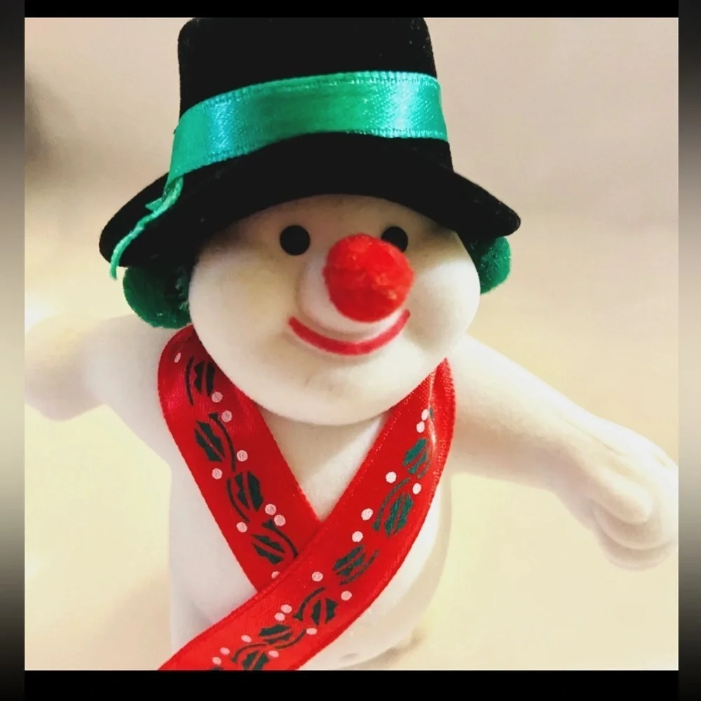 Jerry Jingles Musical Snowman - Picture 3 of 8